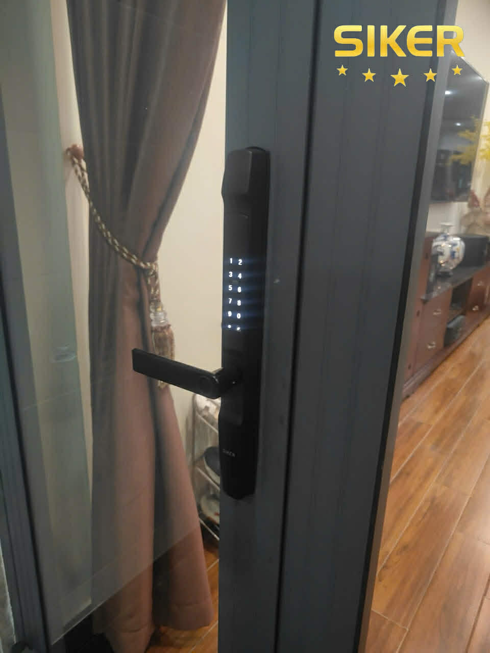KHÓA ĐIỆN TỬ SIKER KTS150 – GIẢI PHÁP AN NINH HIỆN ĐẠI CHO CỬA NHÔM