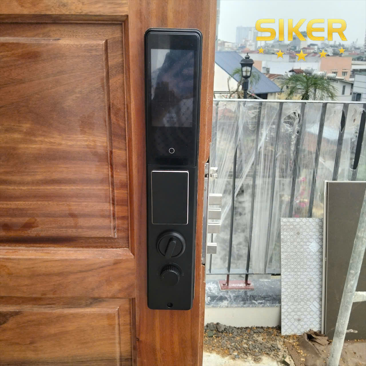 🔐 Khóa Nhận Diện Khuôn Mặt Siker KTS1000 – Đỉnh Cao Công Nghệ Cho Cửa Gỗ