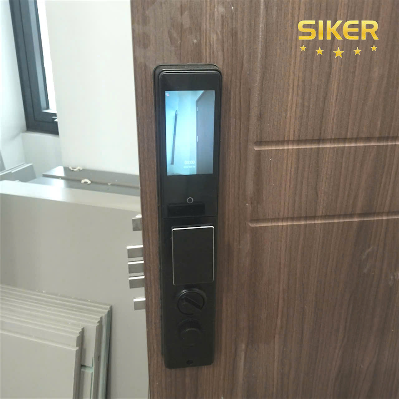 Khóa Nhận Diện Khuôn Mặt Siker KTS1000 – Đỉnh Cao Công Nghệ Cho Cửa Gỗ